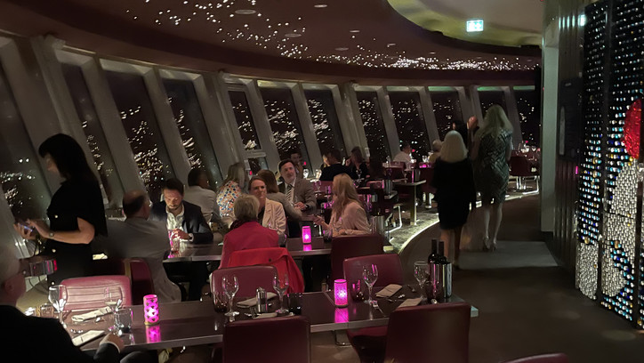 festliches Abendveranstaltung auf dem Berliner Fernsehturm festliches Abendveranstaltung auf dem Berliner Fernsehturm